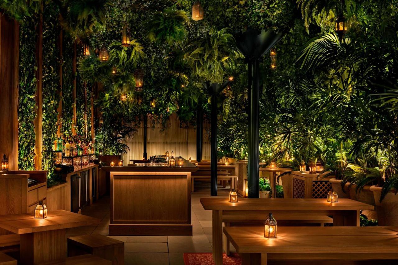 The Times Square Edition New York Ngoại thất bức ảnh The Standard Grill