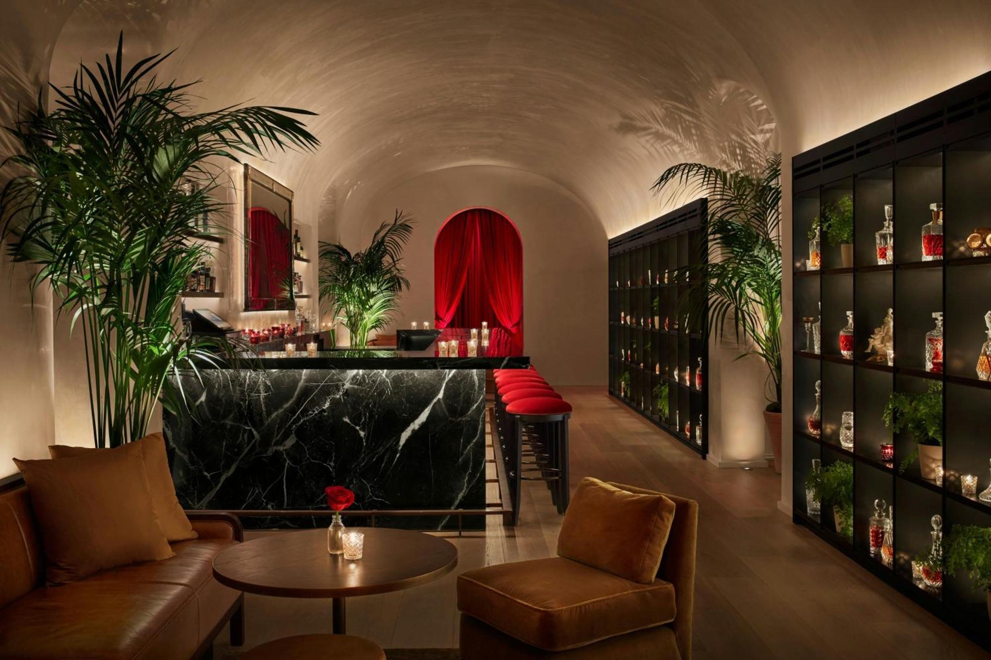 The Times Square Edition New York Ngoại thất bức ảnh The Bar at The London Edition